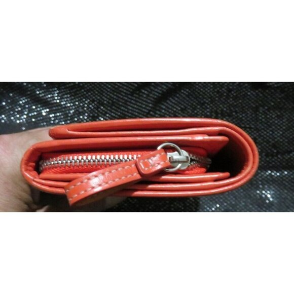 Coach 2004 Circa Embossed Logo White Patent Leather Bifold Wallet w/ Orange Trim - Picture 5 of 10